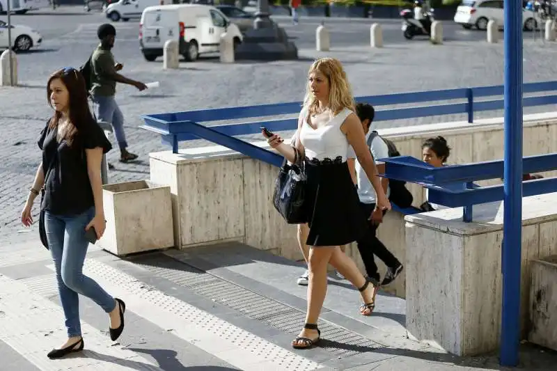 roma, dopo 246 giorni riapre la fermata metro repubblica 8