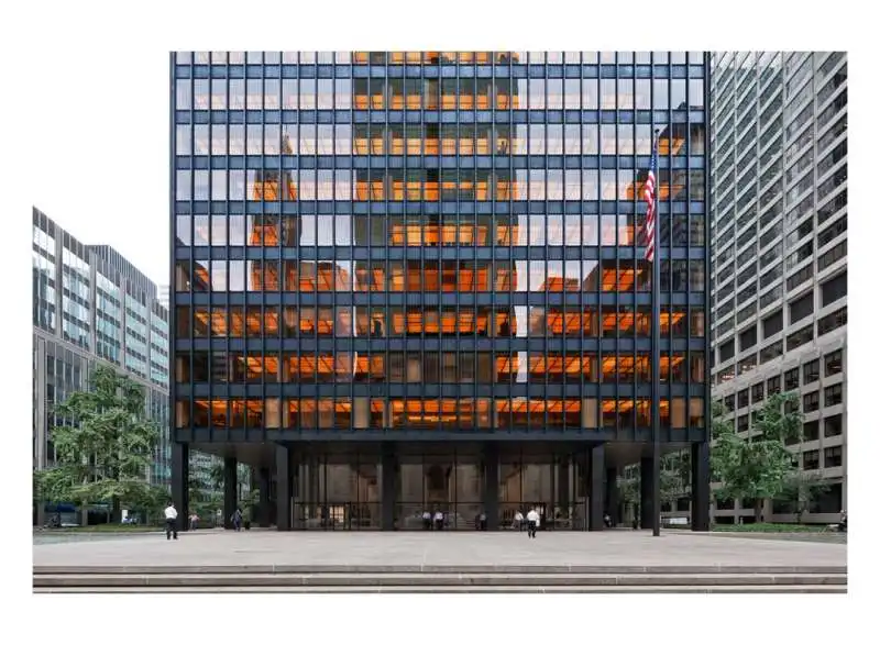 seagram building four seasons