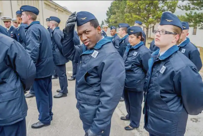 servizio nazionale universale in francia 16