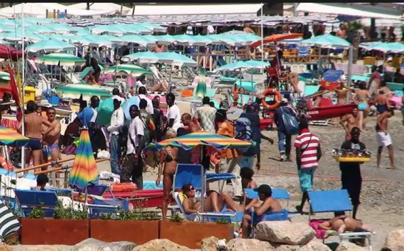 venditori ambulanti spiaggia