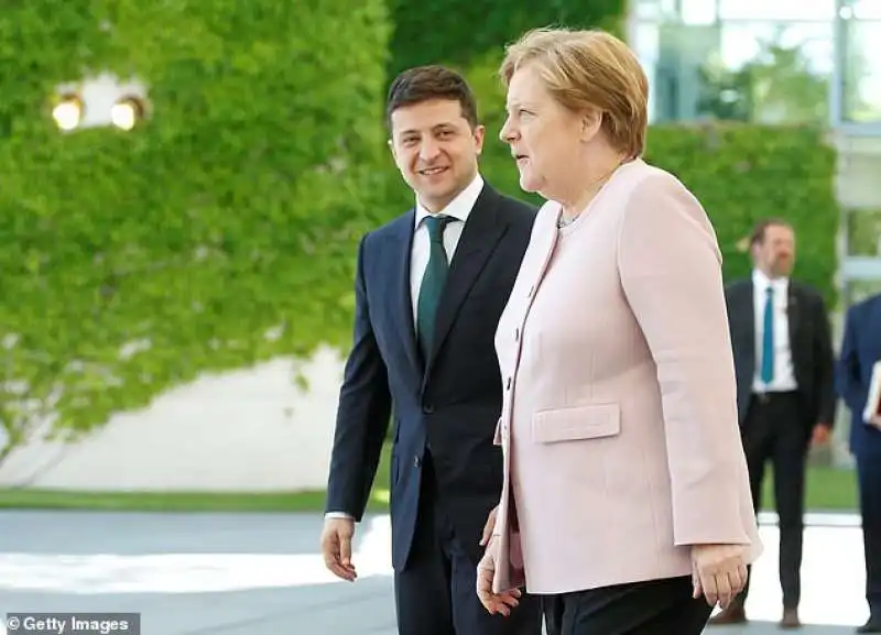 volodymyr zelensky angela merkel 1