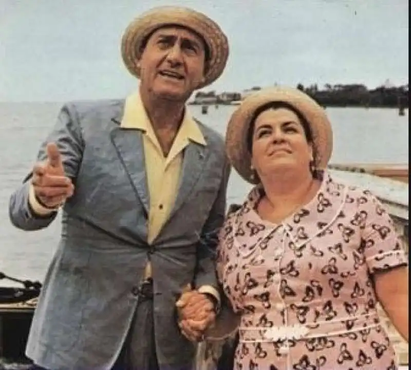 alberto sordi anna longhi dove vai in vacanza? 