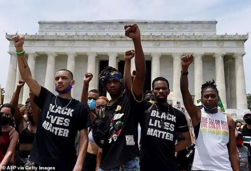 black live matters   proteste al lincoln memorial