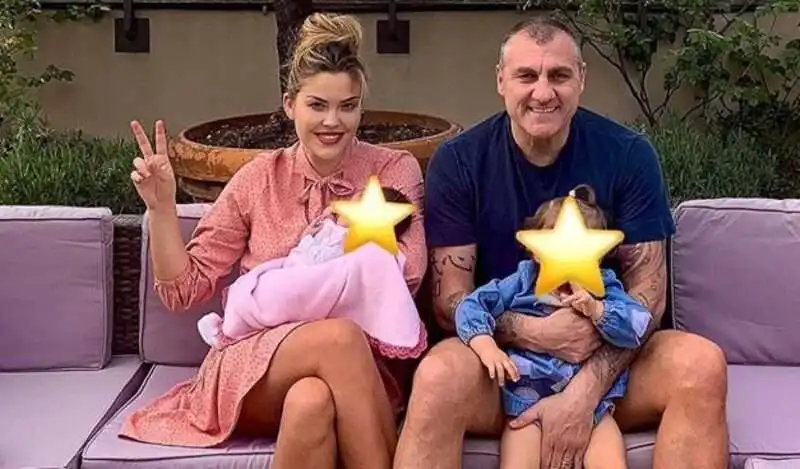 bobo vieri costanza caracciolo e le due figlie