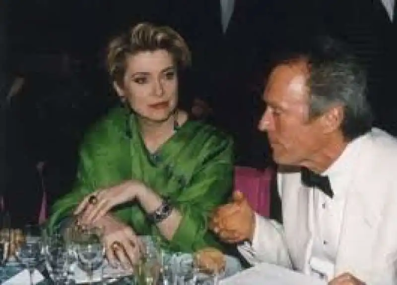 CATHERINE DENEUVE CLINT EASTWOOD