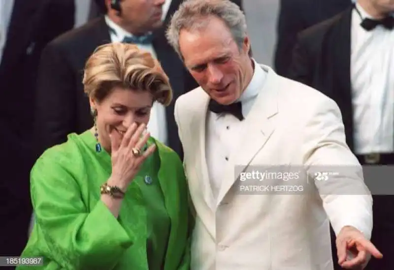 CATHERINE DENEUVE CLINT EASTWOOD 