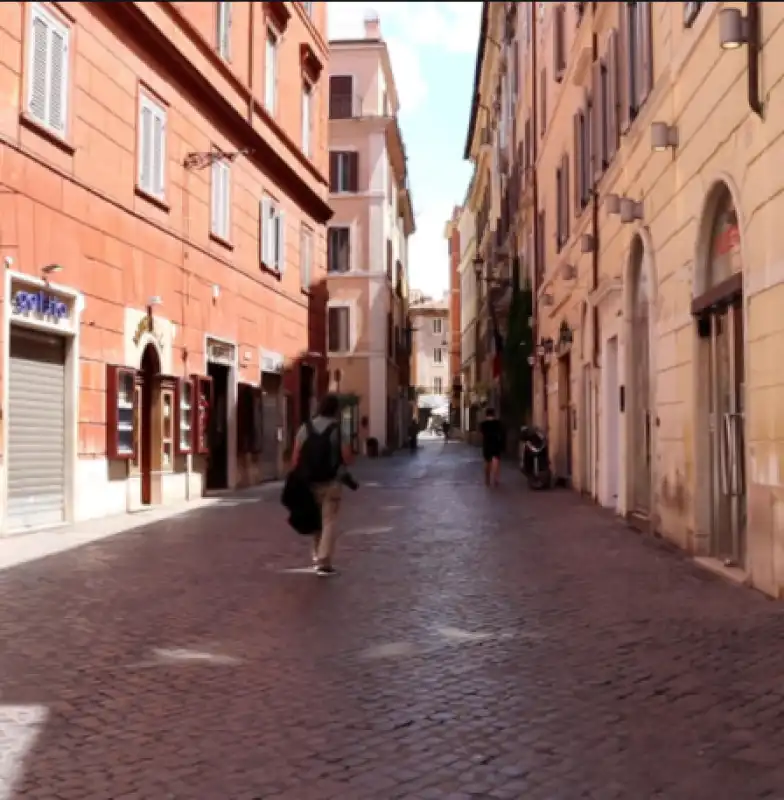 centro storico roma deserto