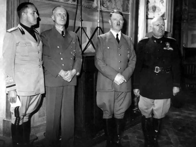 CIANO - VON RIBBENTROP - HITLER - MUSSOLINI