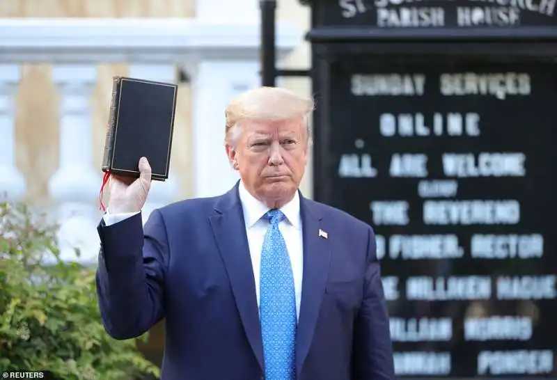 donald trump alla st. john's church