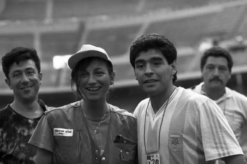 EDOARDO BENNATO GIANNA NANNINI E MARADONA