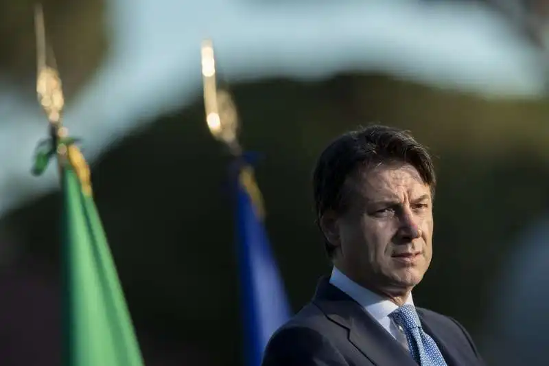 giuseppe conte   conferenza stampa a villa pamphilj 20