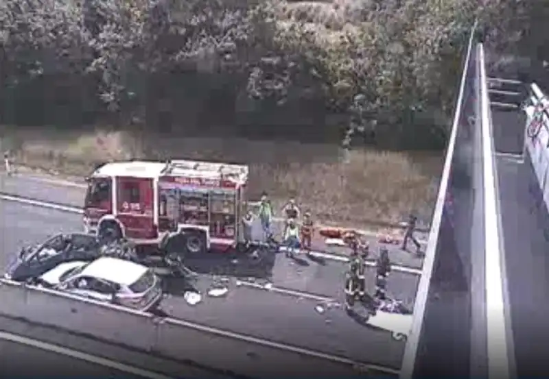 incidente in autostrada   arezzo 4