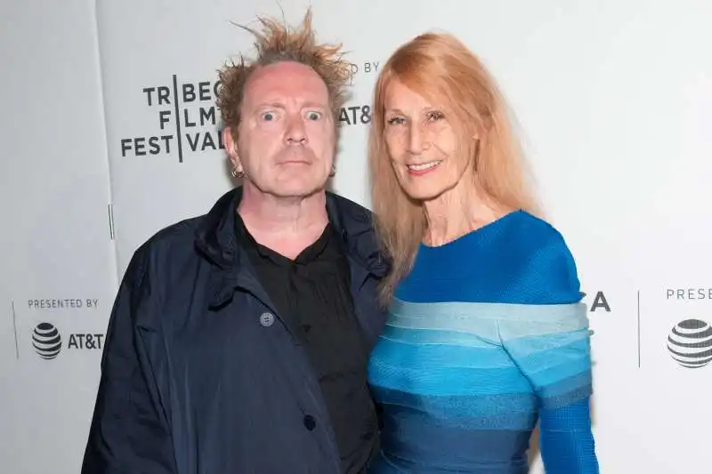 johnny rotten e nora forster 6