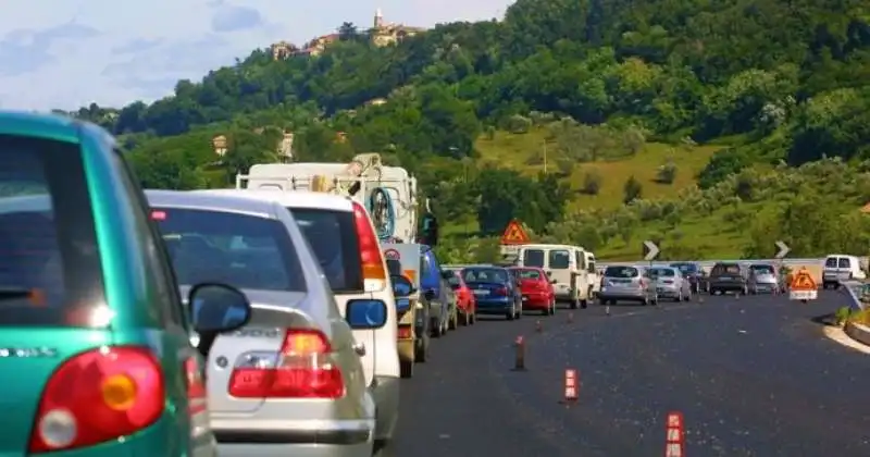 liguria   code in autostrada 4