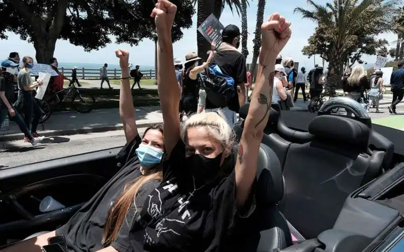 proteste in california per omicidio di george floyd 4