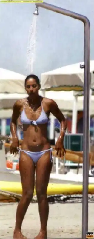 Rula Jebreal on the beach