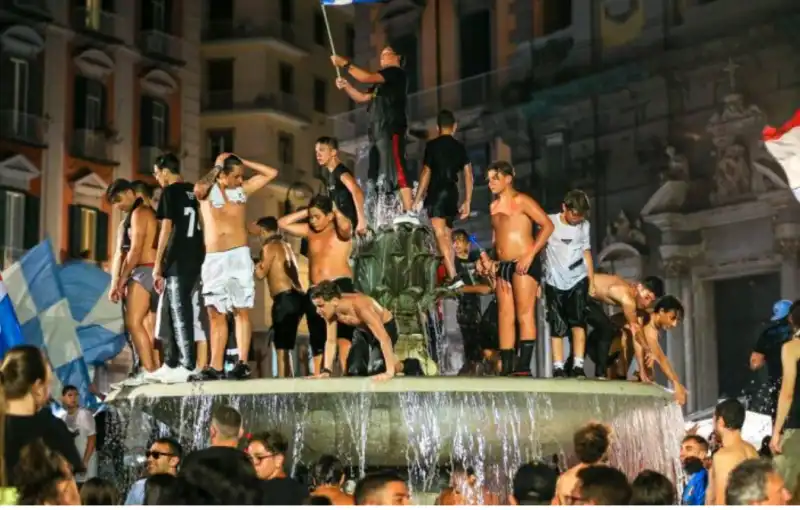 tifosi napoli festa