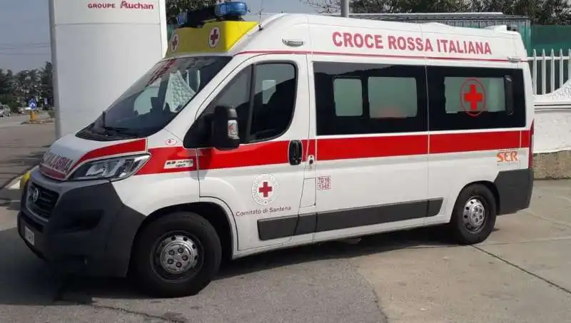 AMBULANZA CROCE ROSSA 