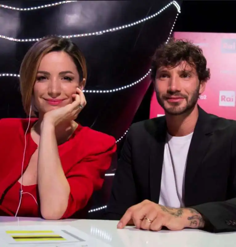 andrea delogu e stefano de martino 6