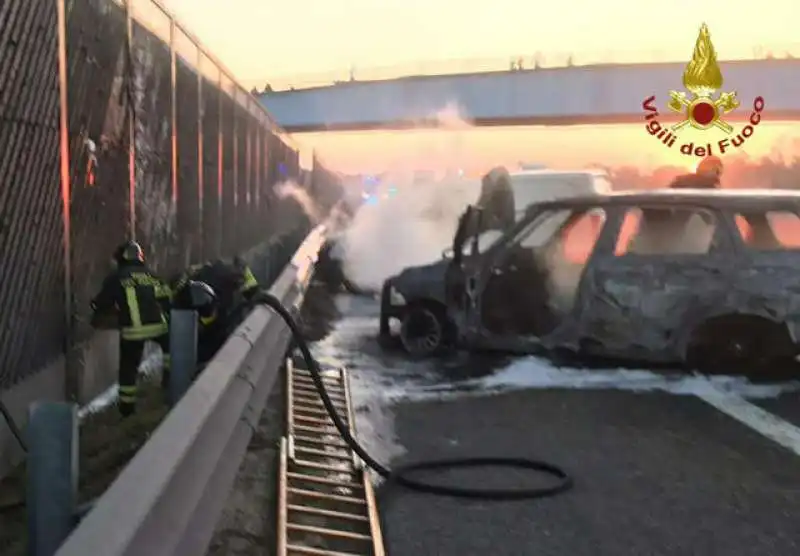 assalto al portavalori in autostrada 2