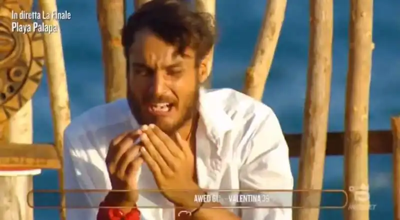 awed vince l'isola dei famosi  4