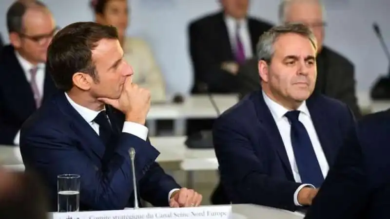 emmanuel macron e xavier bertrand