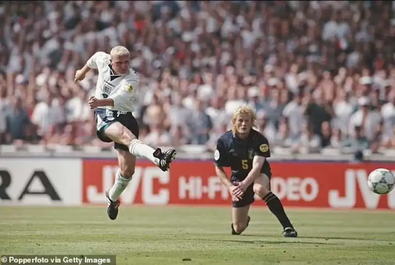 gol gascoigne scozia euro 96