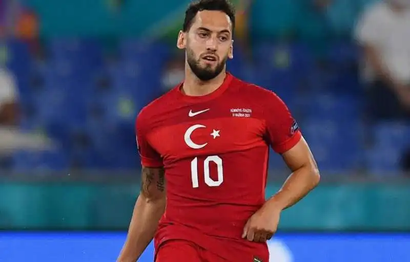 hakan calhanoglu