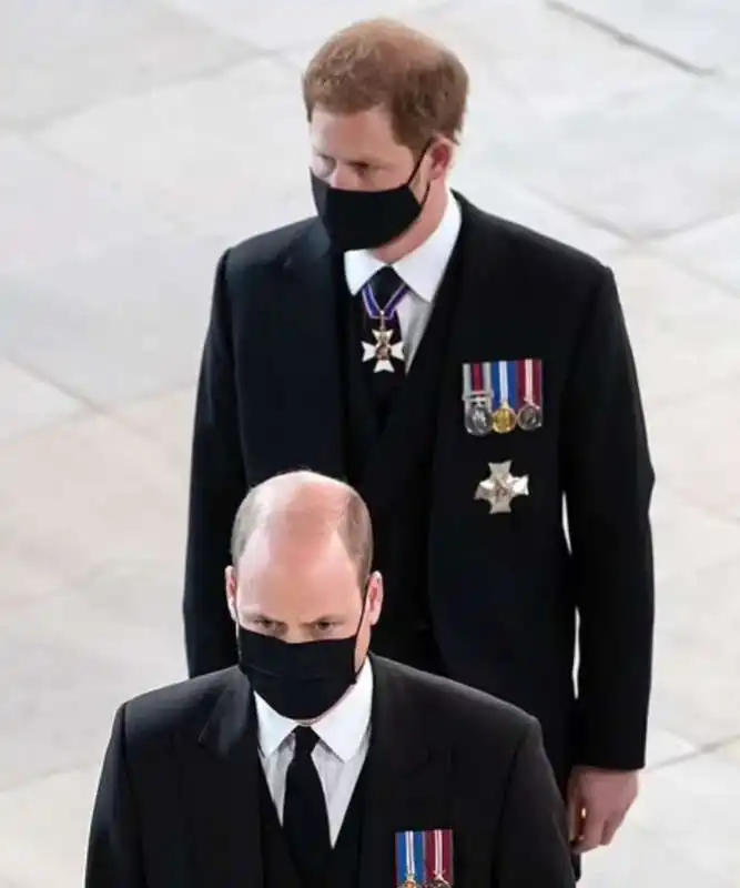 harry e william al funerale del principe filippo 