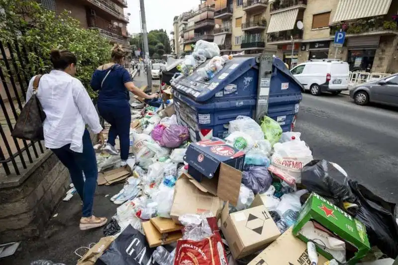 immondizia a roma 1