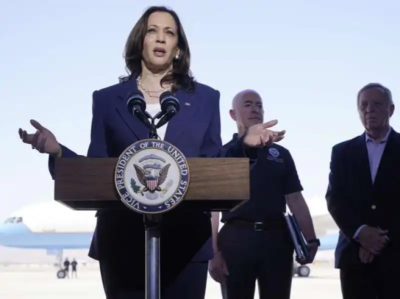 kamala harris a el paso 7