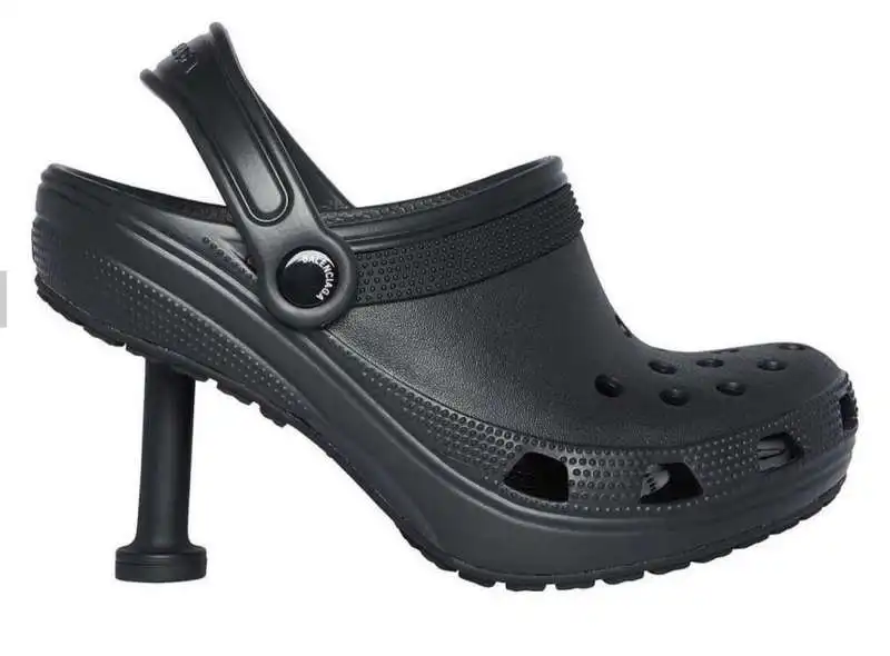 le crocs di balenciaga 3