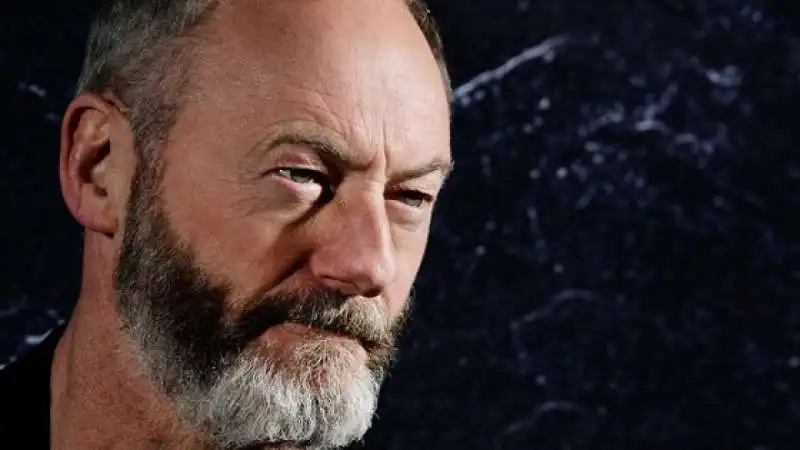 liam cunningham  11