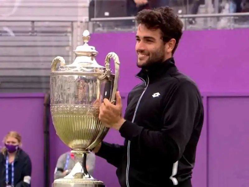 matteo berrettini vince il torneo queen's 2