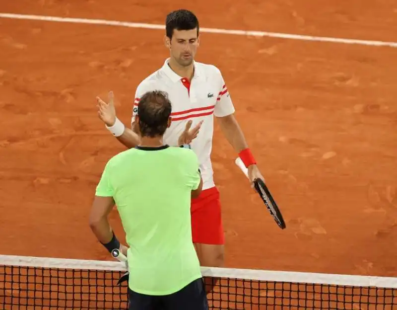 nole djokovic batte rafael nadal al roland garros 11