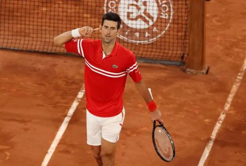 nole djokovic batte rafael nadal al roland garros 6