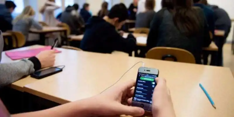 smartphone a scuola4