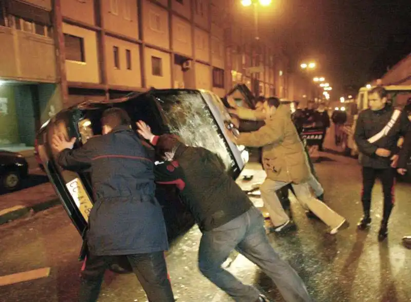 proteste contro l arresto di cosimo di lauro   4