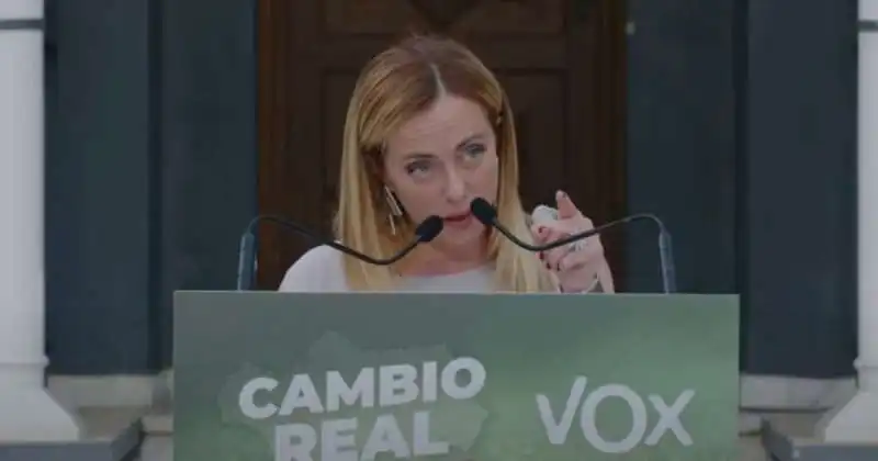 giorgia meloni al comizio di vox in spagna 