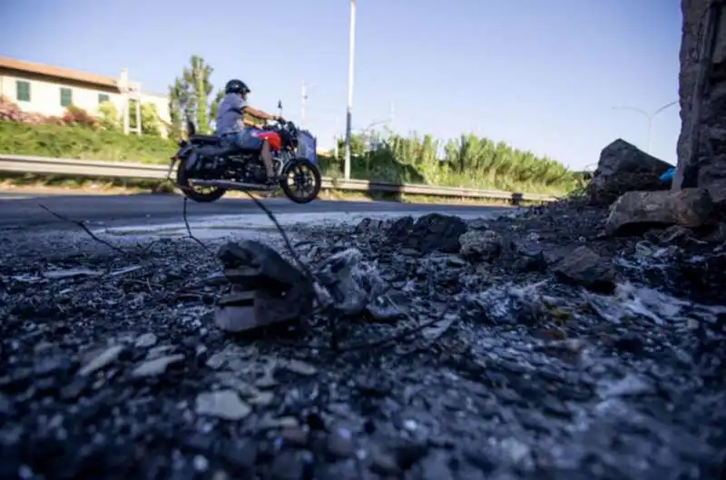 IL LUOGO DELL INCIDENTE IN CUI E' MORTO MASSIMO BOCHICCHIO  