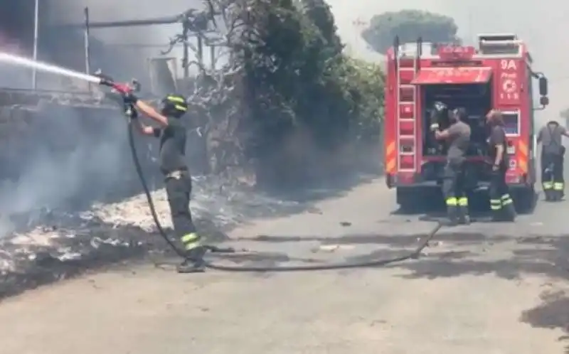 incendio aurelia roma 2