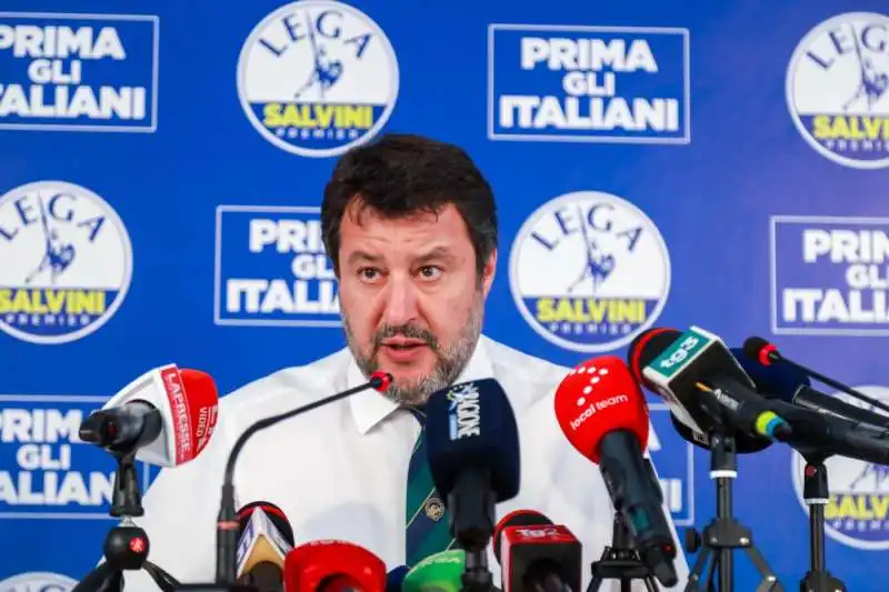 matteo salvini 4