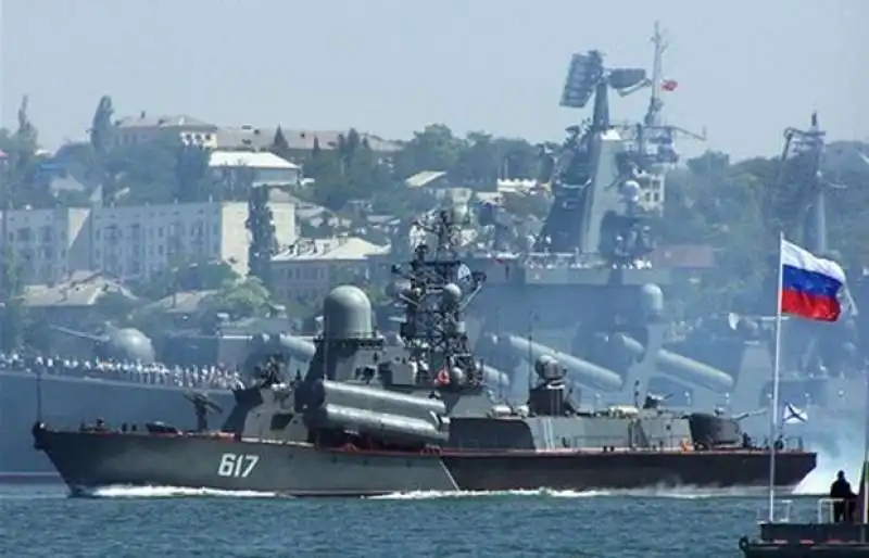 navi russe fuori odessa 