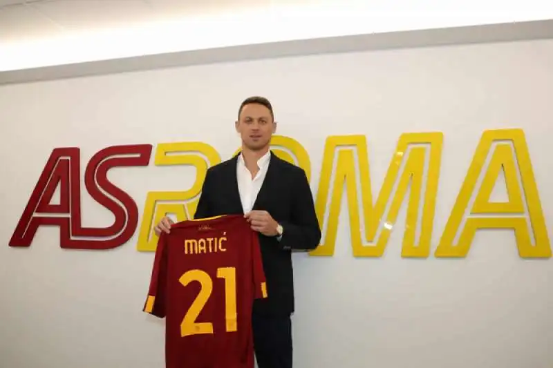 nemanja matic alla roma