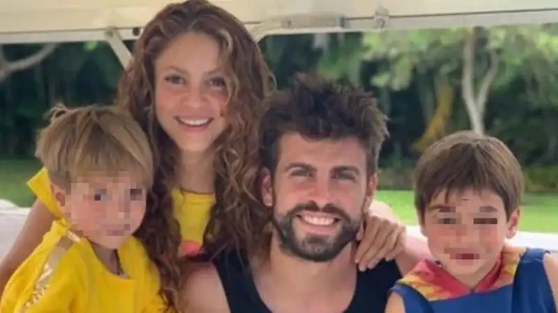 shakira e pique con i figli 2