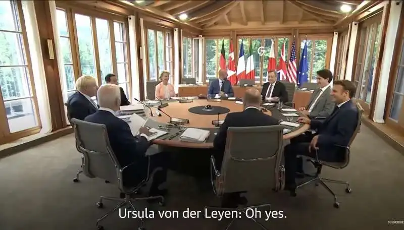 siparietto tra johnson e trudeau al g7 in germania   3