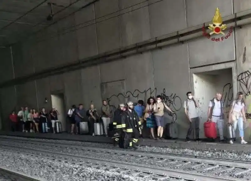 treno deragliato a roma   4