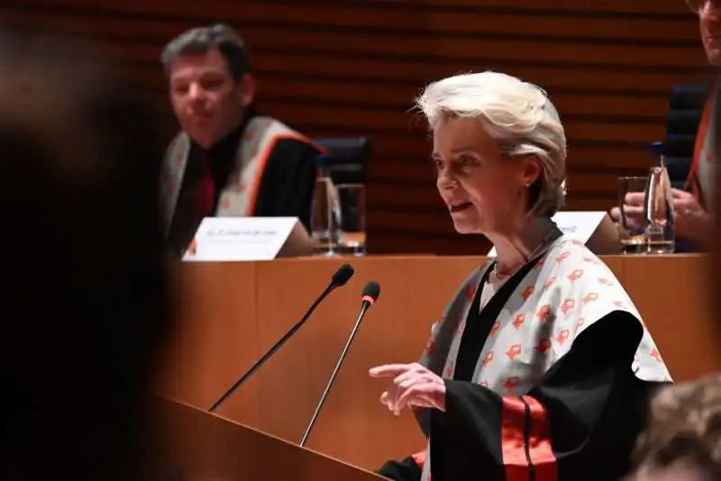 URSULA VON DER LEYEN IN ISRAELE 1 