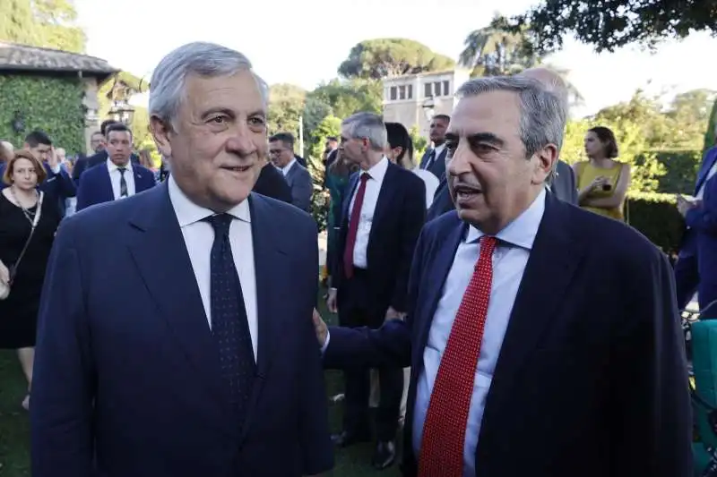 atonio tajani maurizio gasparri a villa taverna per la festa dell indipendenza usa