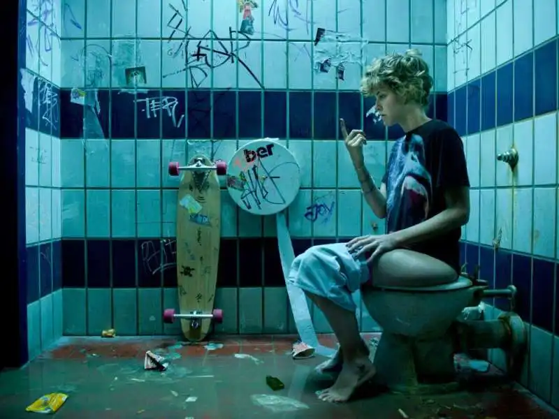 carla juri in wetlands 6